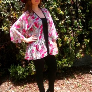 Kimono Midi Estampado De Flores Rosas Con Olan